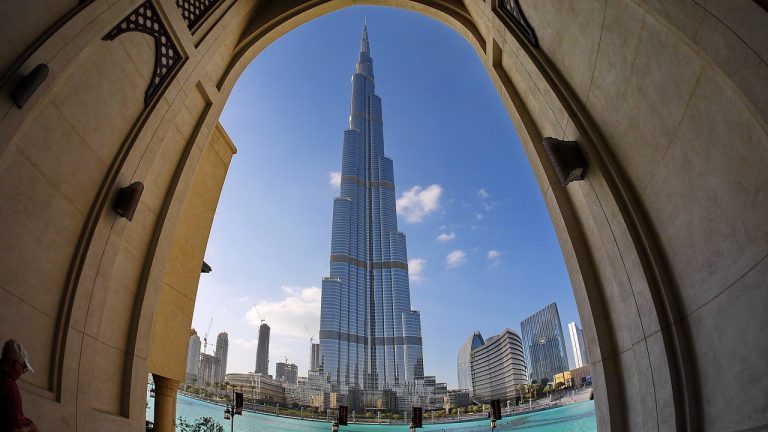 business setup in dubai challenges