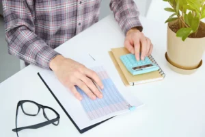 Leave Salary Calculation in UAE, Calculator, How To Guide, Labour Law