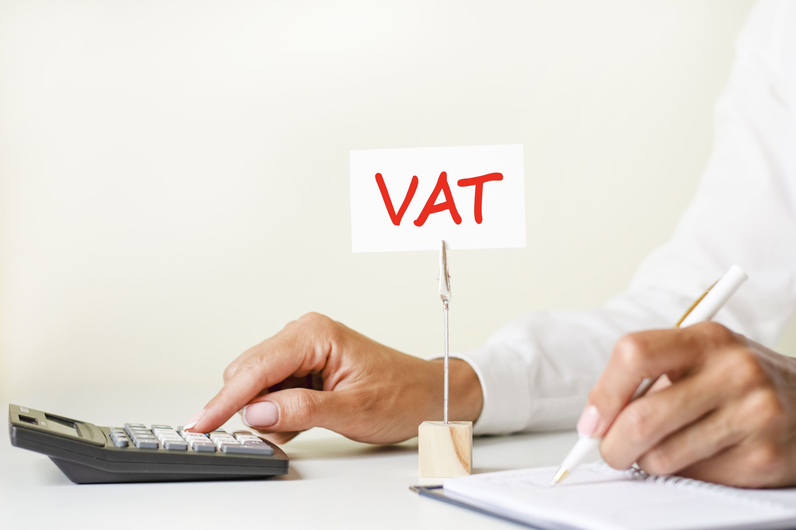 uae vat deregistration
