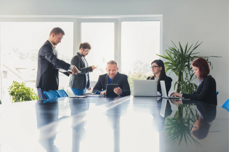 can a freezone company do business in dubai mainland